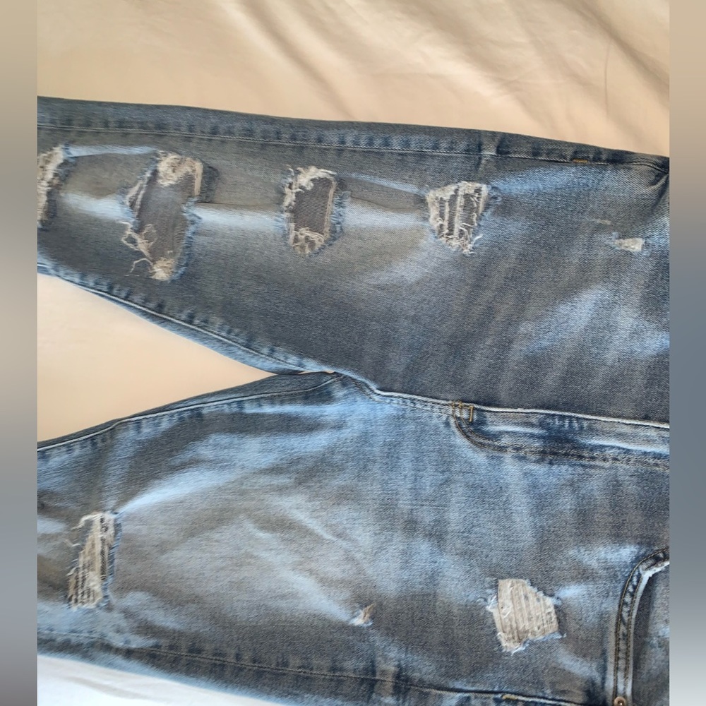 Jeans - Picture 2 of 5